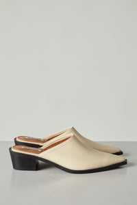 REIKE NEN POINTED MULES IN IVORY