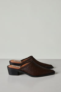 REIKE NEN POINTED MULES IN BROWN