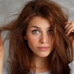 Reduce Frizz Naturally with a Science-Backed Routine That Works Today