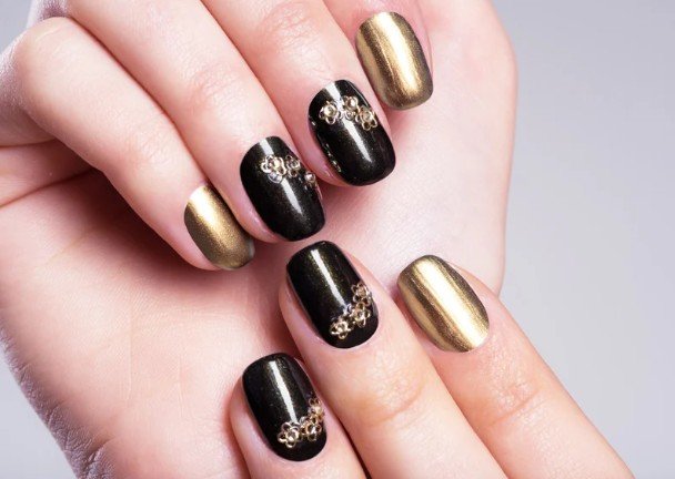 Nail Art Trends with New Nail Designs and Manicure Ideas