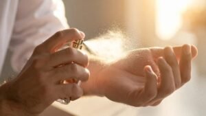 The Ultimate Guide to Fragrance Layering to Create Your Signature Scent