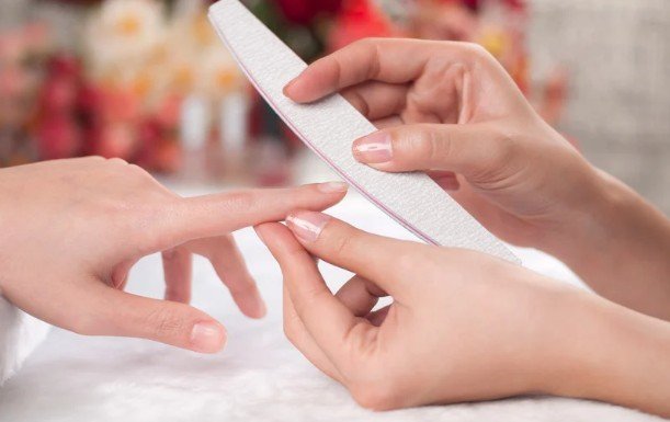 What Nail Shapes Work Best for Short Nails