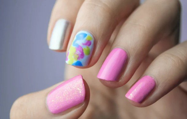 What Short Nail Designs Make Fingers Look Longer