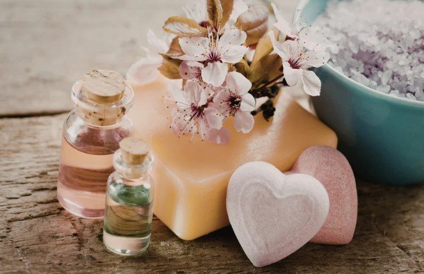 Why Layer Your Fragrance